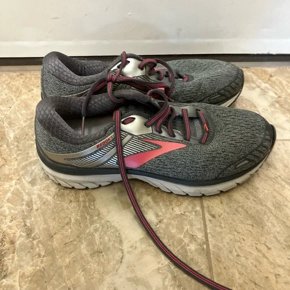 Brooks Adrenaline Gts 18 Sneakers - Picture 1 of 8